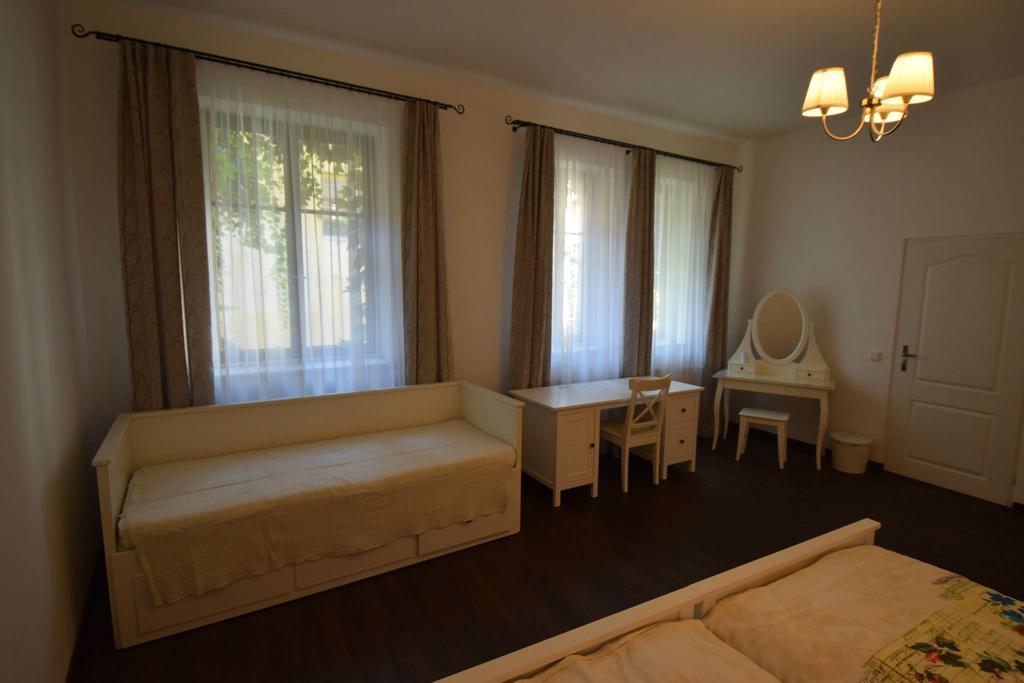 Hotel Hnizdo Snu Hradec Králové Zimmer foto